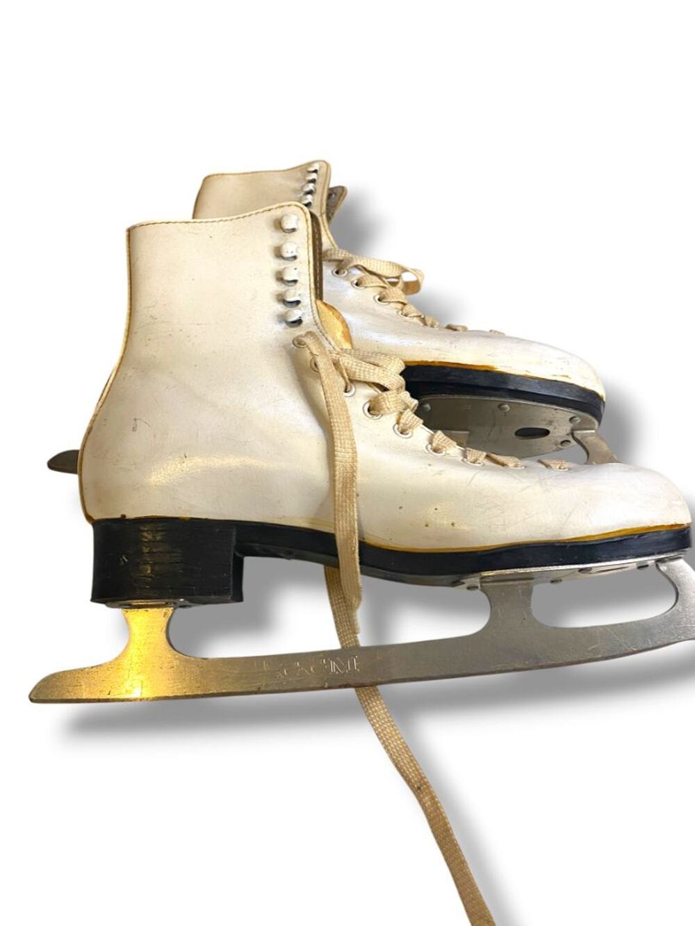 Vintage Adult White Leather Ice Skates for Decor Only CCM Blades‎